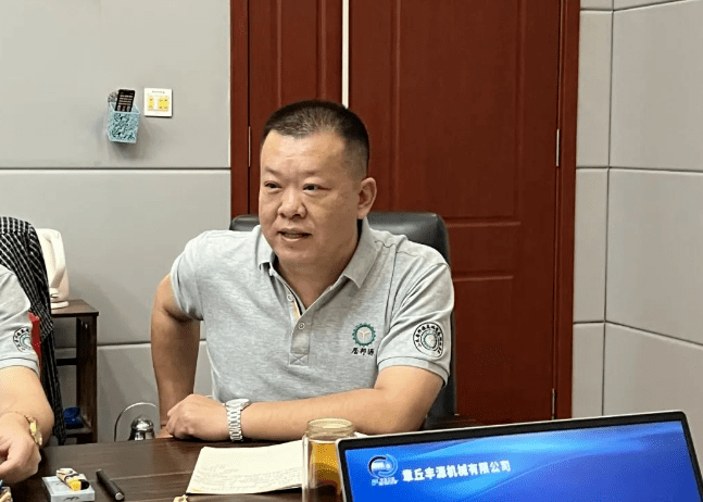 大家一起對行業(yè)案例進行分析，討論行業(yè)開發(fā)的策略，旨在深入了解客戶需求后，給不同行業(yè)客戶提供專業(yè)解決方案，與客戶一起成長。